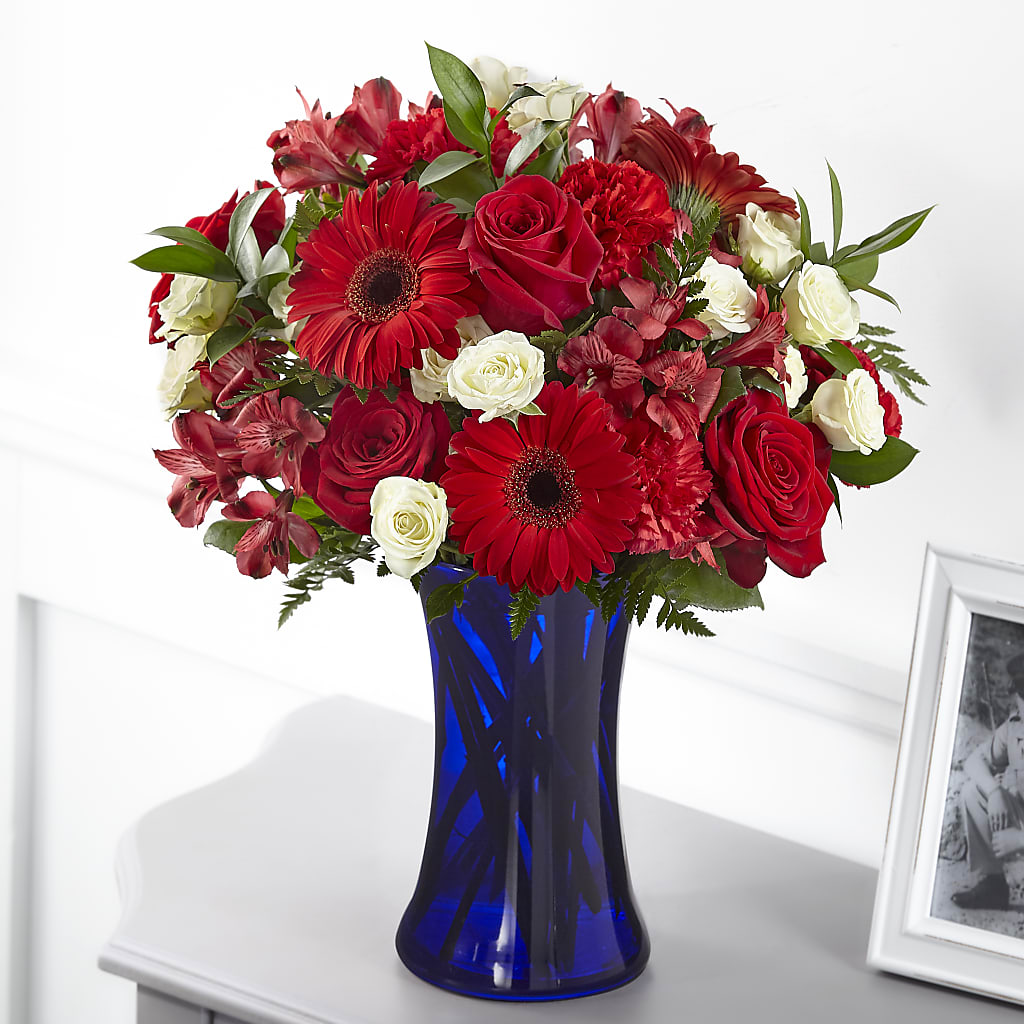 Hearts Embrace Bouquet – Lily And Rose, Nashville TN