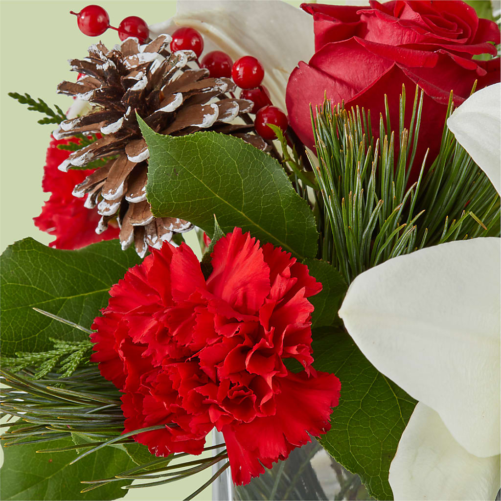 Glistening Icicles Bouquet –  Lily And Rose, Nashville TN